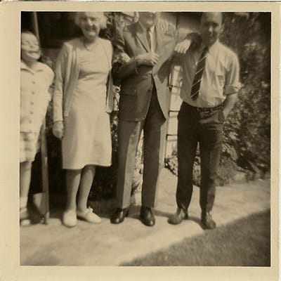 Dad and me with Dorothy & Harold Spendelow, Ruskin Ave, Lincoln